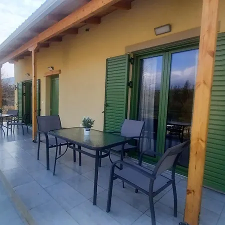 Miliasia Kondaraíni Extérieur photo