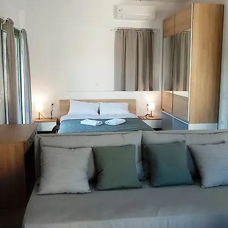 Miliasia Kondaraíni Extérieur photo