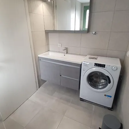 Miliasia Kondaraíni Extérieur photo