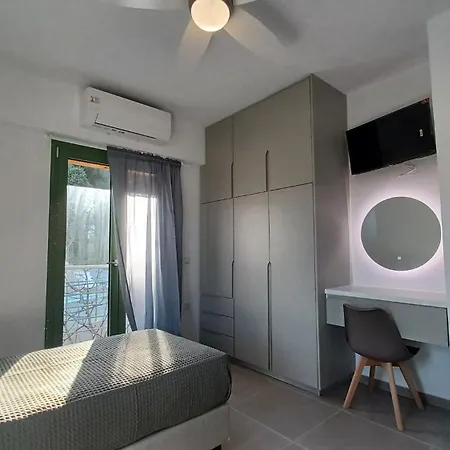 Miliasia Kondaraíni Extérieur photo